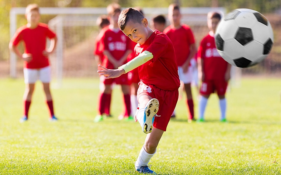 Стоит ли отпускать ребенка на футбол?